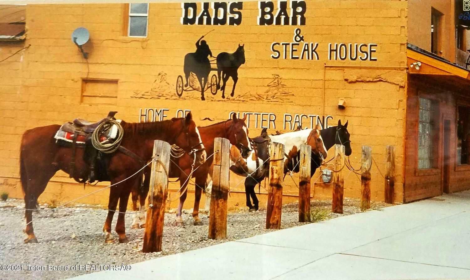 285 N Main St, Thayne, WY 83127
